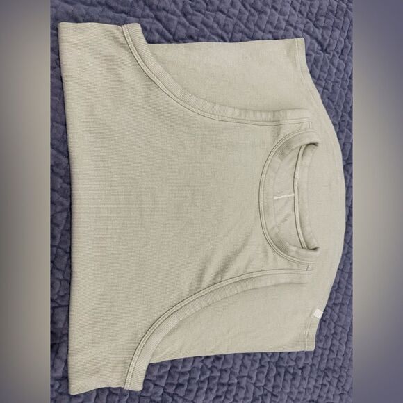 Lululemon Pistachio Green Ribbed Sleeveless Tank Top Stretchy Size M - Picture 7 of 17